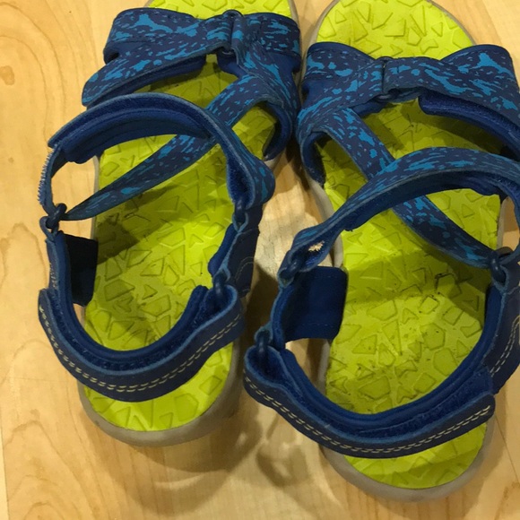 Boys Lands’ End Blue Sandals - Picture 3 of 4